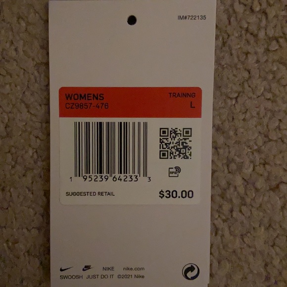 Women’s Nike Pros - Picture 3 of 3